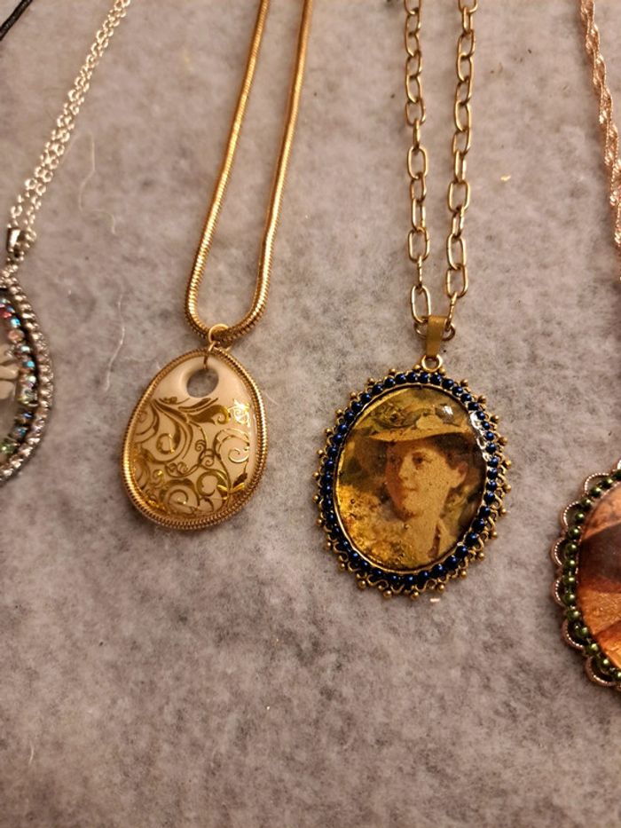 Lot de 5 colliers avec pendentif multicolore - photo numéro 5