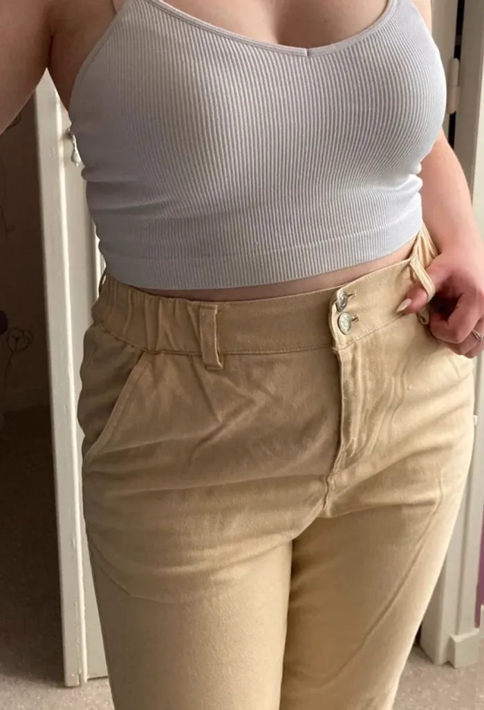 Pantalon style cargo beige - photo numéro 5