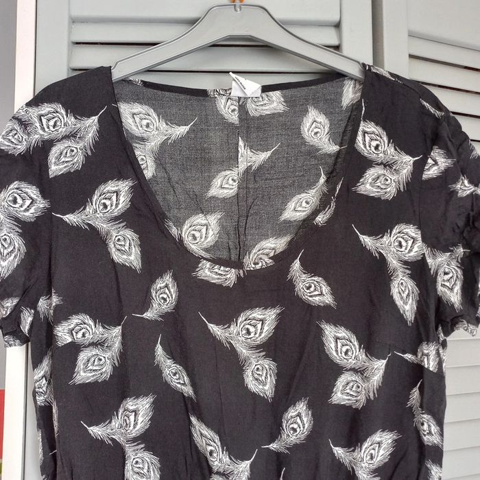 Robe noire motifs plumes - photo numéro 2