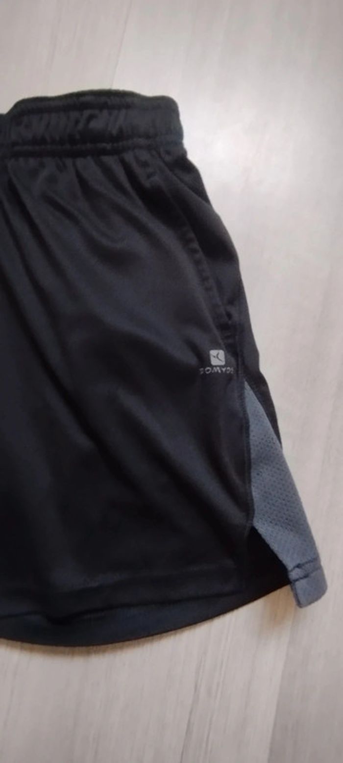 Short 8 A - photo numéro 2