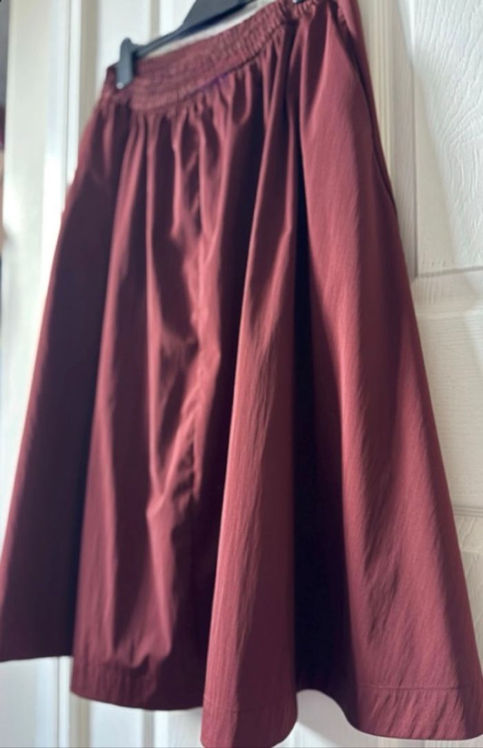 Jupe mi longue bordeaux noir bâchée tendance, neuf avec étiquette, Zara, T. XS. S
