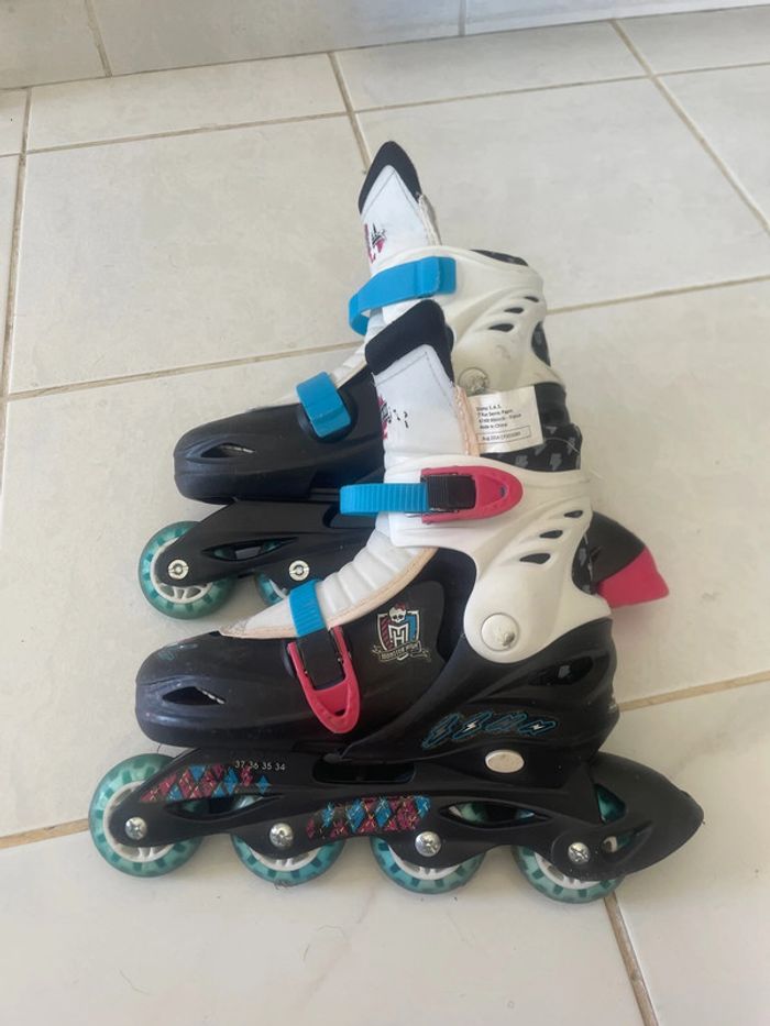 Roller monster high