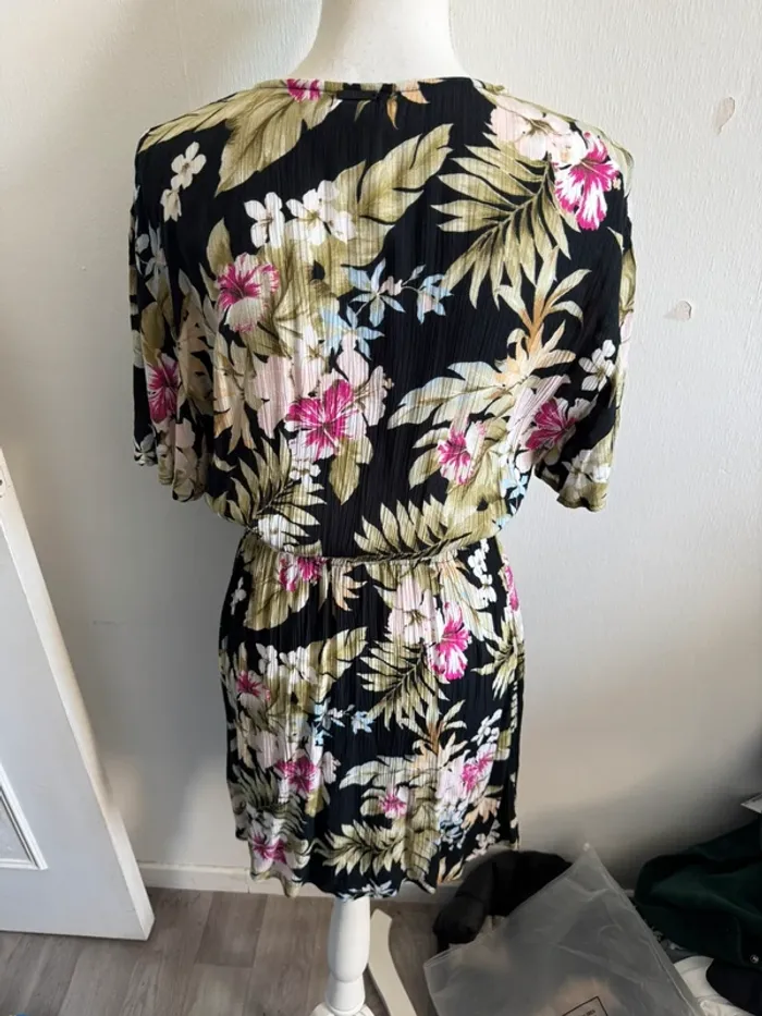 Robe billabong L - photo numéro 3