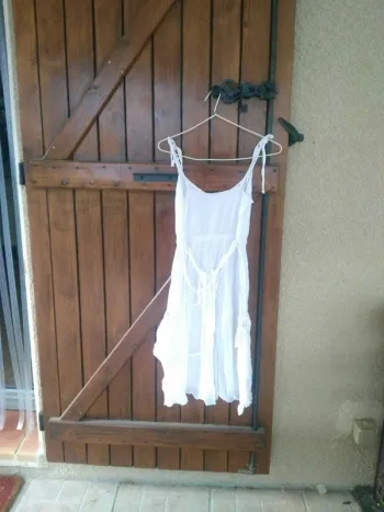 Robe only blanche