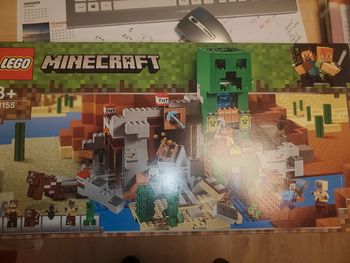 Lego la mine du Creeper 21155.