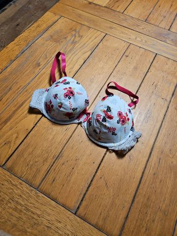 Soutien gorge fleurs 90E