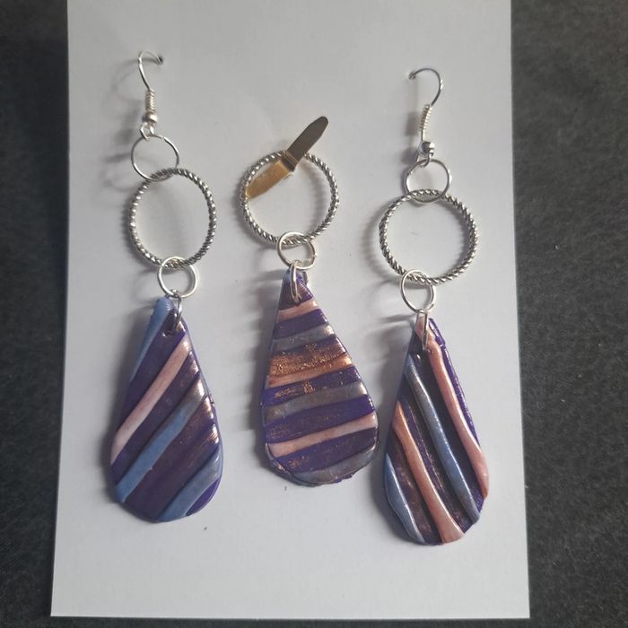 Parrurre boucles d'oreilles pendante avec pendentif assortie - photo numéro 12