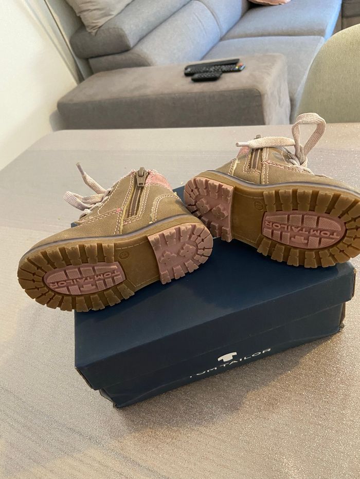 Bottines taille 19 - photo numéro 3