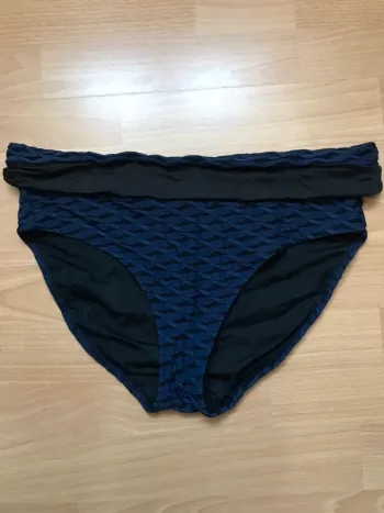 Culotte slip maillot de bain
