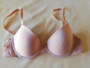 Soutien-gorge t. 95 C. Armatures, balconnets.