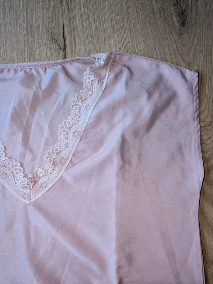 Haut satiné avec dentelle vieux rose - photo numéro 3
