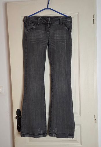 Jean Morgan gris délavé – coupe bootcut – taille 36 – très bon état