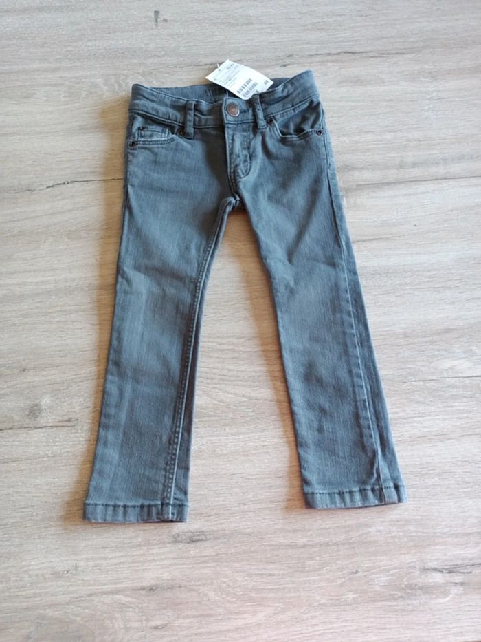 70. Jeans neuf stretch fit H&M 92 1,5-2ans 19,99€ - photo numéro 2