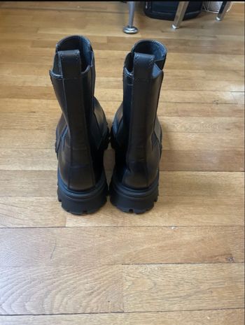 Bota Zara