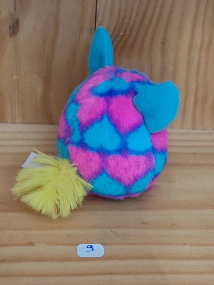 Mc Donald's 2015 peluche Furby coeur - photo numéro 2