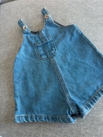 Salopette short en jeans Kiabi 6 mois neuve