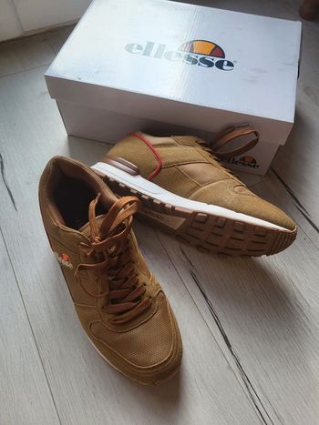 Baskets ellesse garçon p.41 neuves