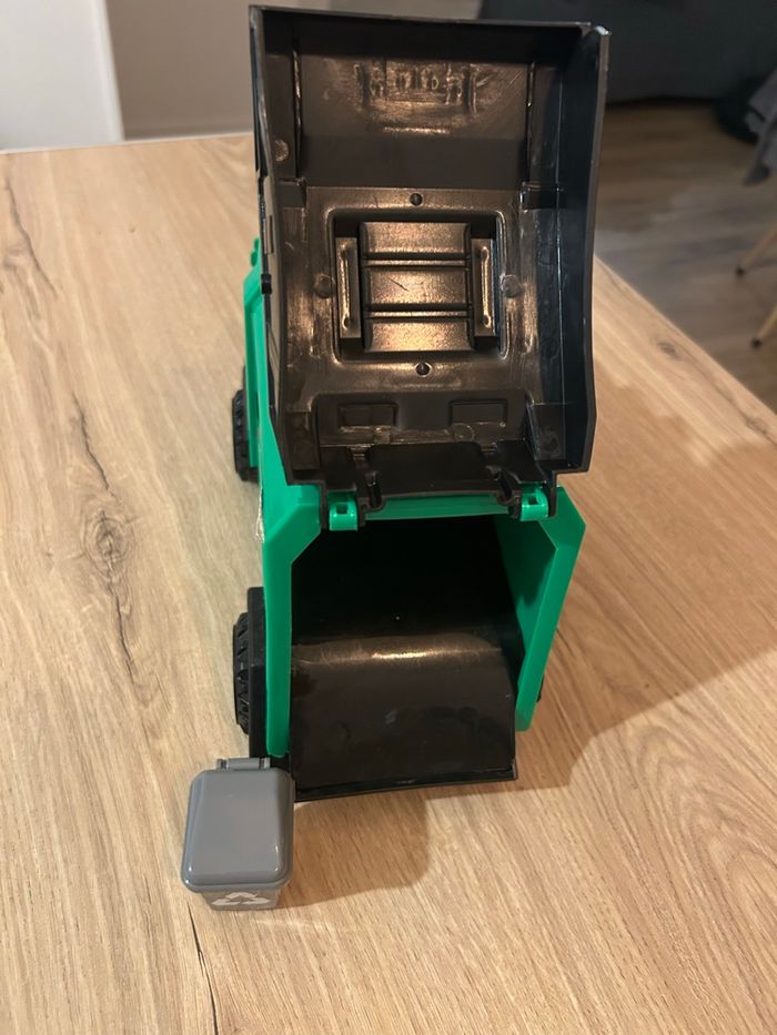 Camion de recyclage - photo numéro 7