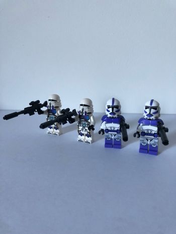 Figurine type lego 4 clones de la 187ème légion Star Wars