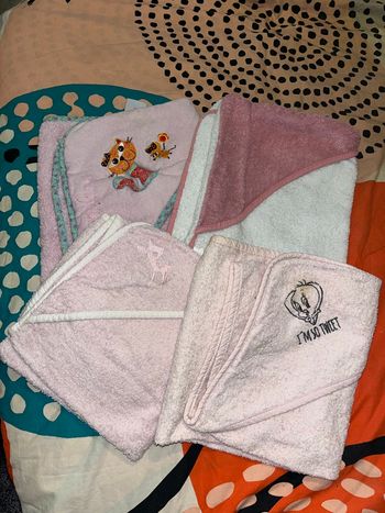 Lot de 4 serviettes de bains bébé 