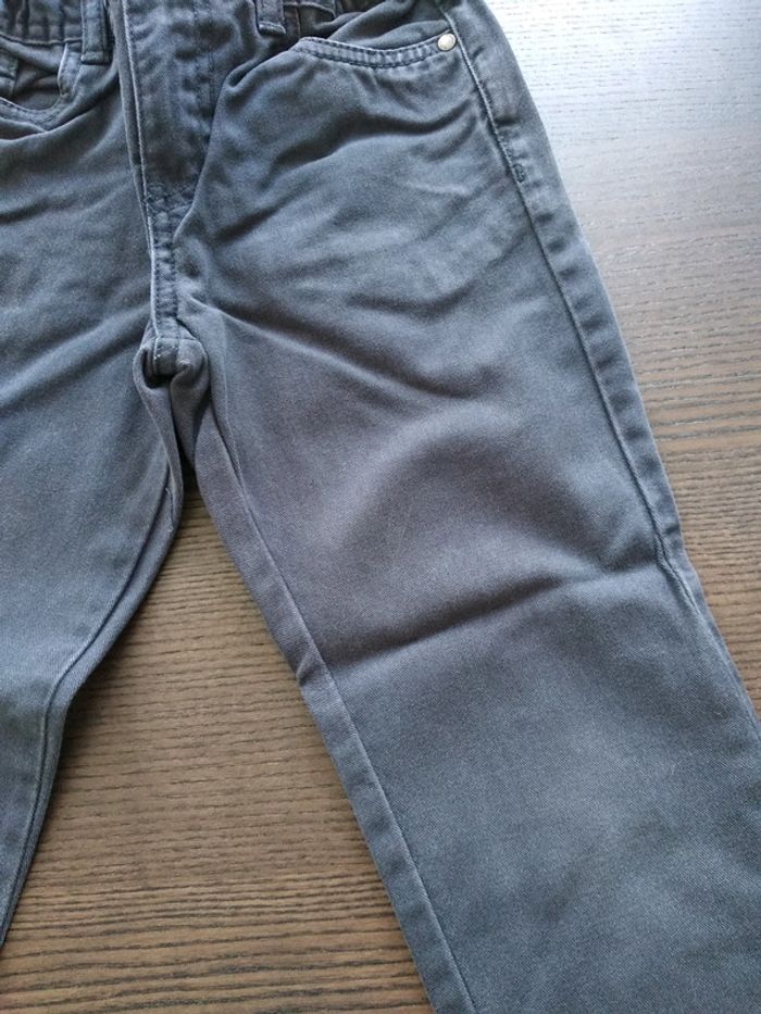 Pantalon Primark taille 5/6 ans - photo numéro 2