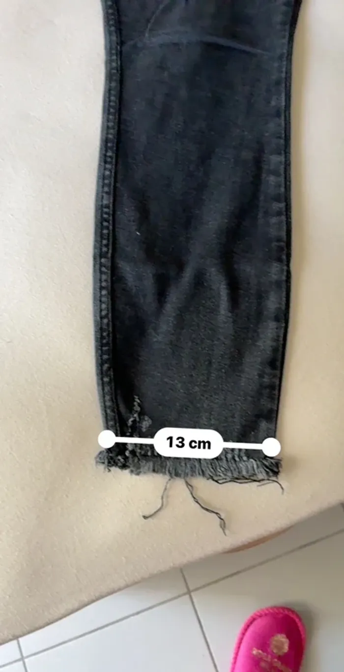 Jean slim taille haute noir délavé Good American - photo numéro 6