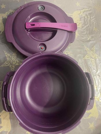 Micro minute Tupperware