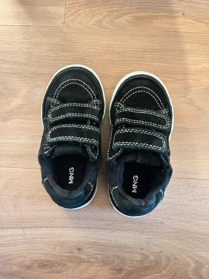 Chaussures garçon taille 24 - photo numéro 2