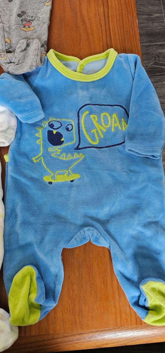 Lot vêtement bébé garçon 1mois 54cm - photo numéro 2