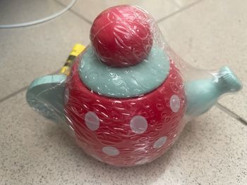 Théière en bois neuve