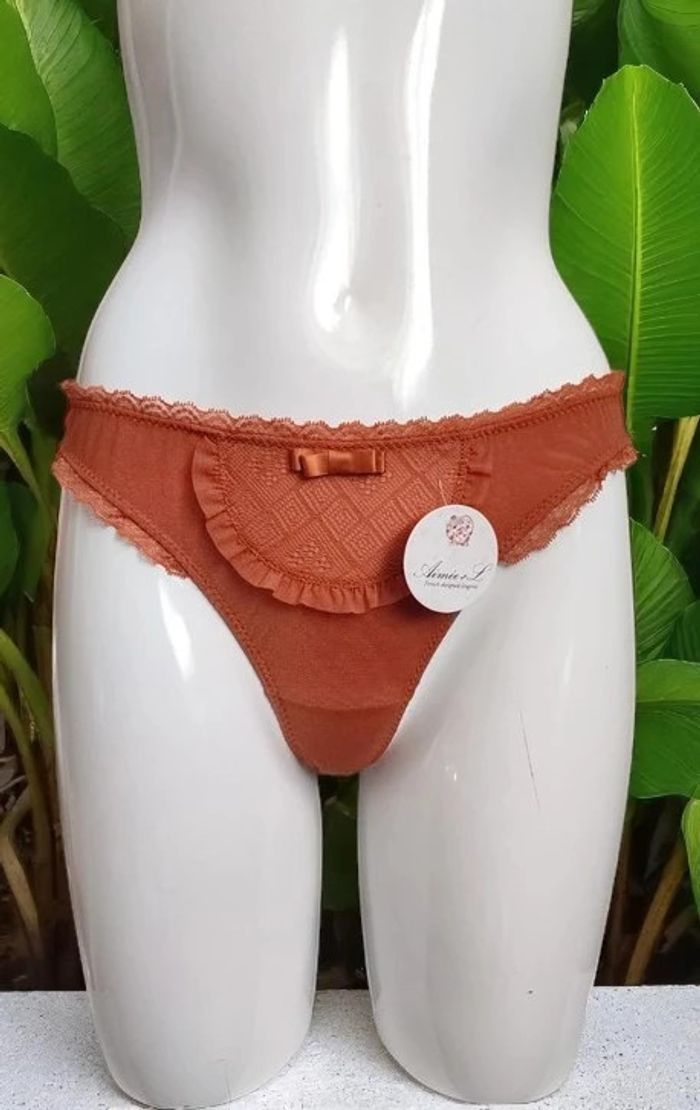 String Aimée L. 36