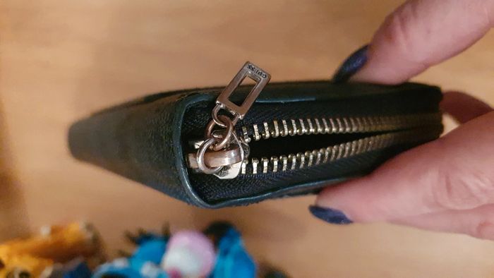 Grand portefeuille Guess - photo numéro 7