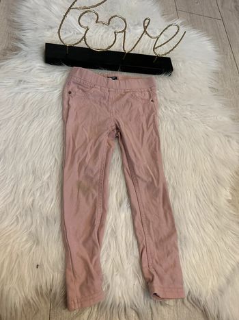 Très beau jeeging rose 🥰 taille 4 ans kiabi