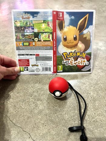 Pokéball plus + jeu switch Pokémon evoli 