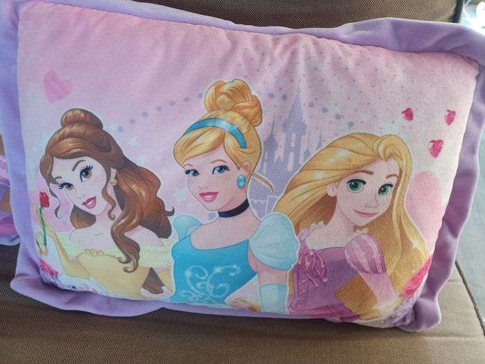 Lot de 2 coussins princesses Disney - photo numéro 2