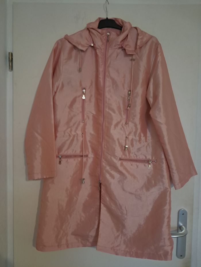 Veste imperméable rose nacre