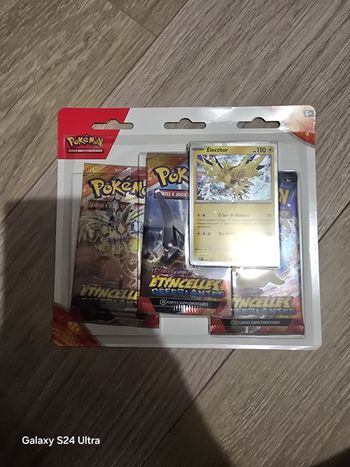 Pokemon tripack ev8 etincelle déferlante 