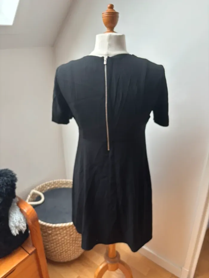 Superbe robe noire MC - Claudie Pierlot - modèle Rossa - T38 - photo numéro 9
