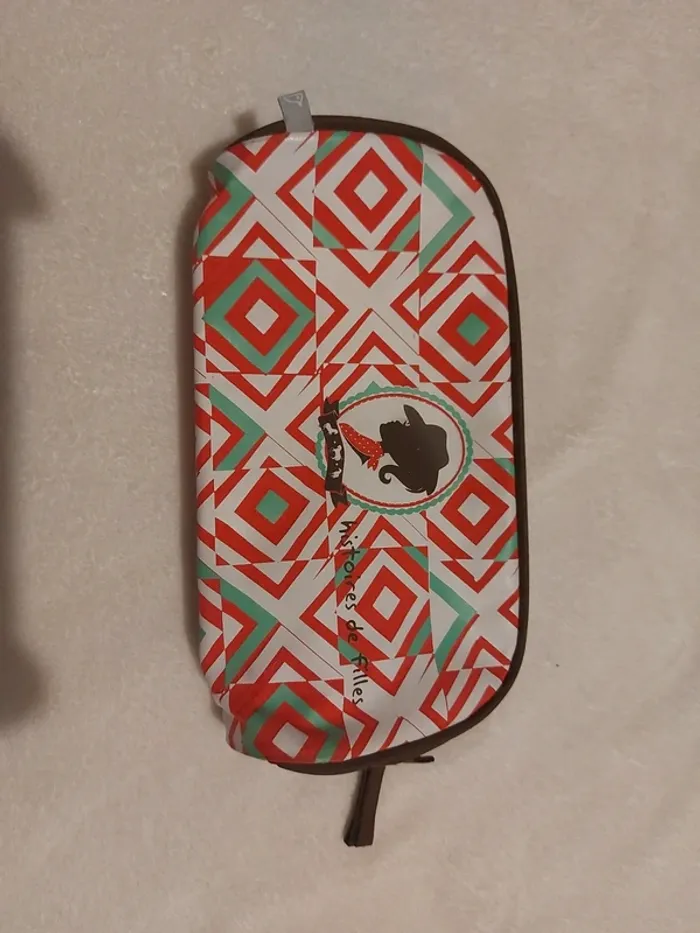 Trousse histoires de fille