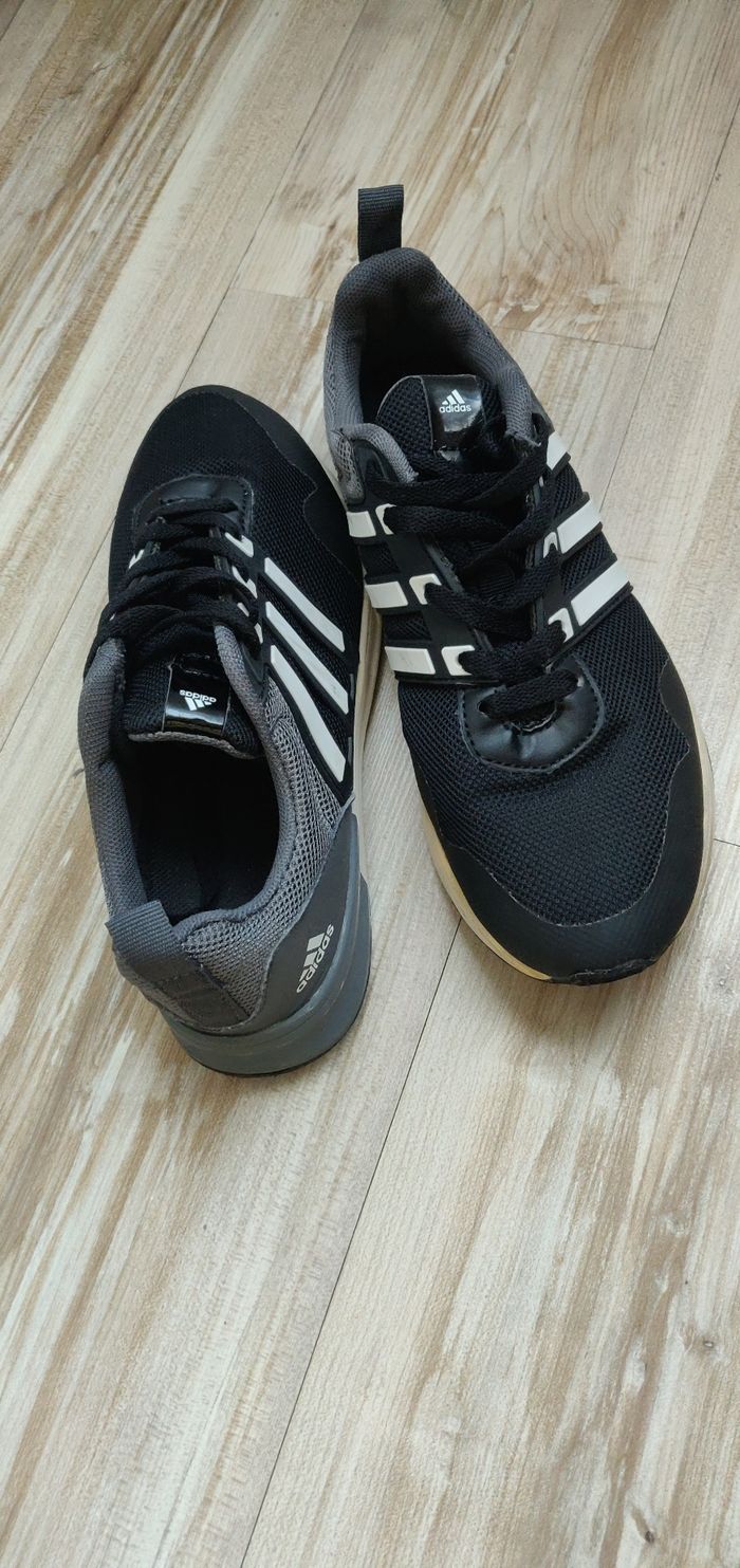 Basket adidas - photo numéro 2