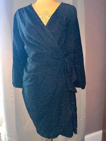 Robe noir scintillante taille M neuve