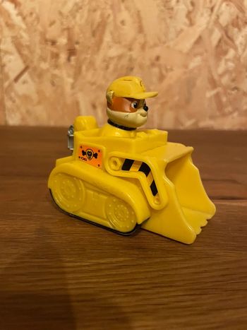 Véhicule avec Ruben de la Pat Patrouille