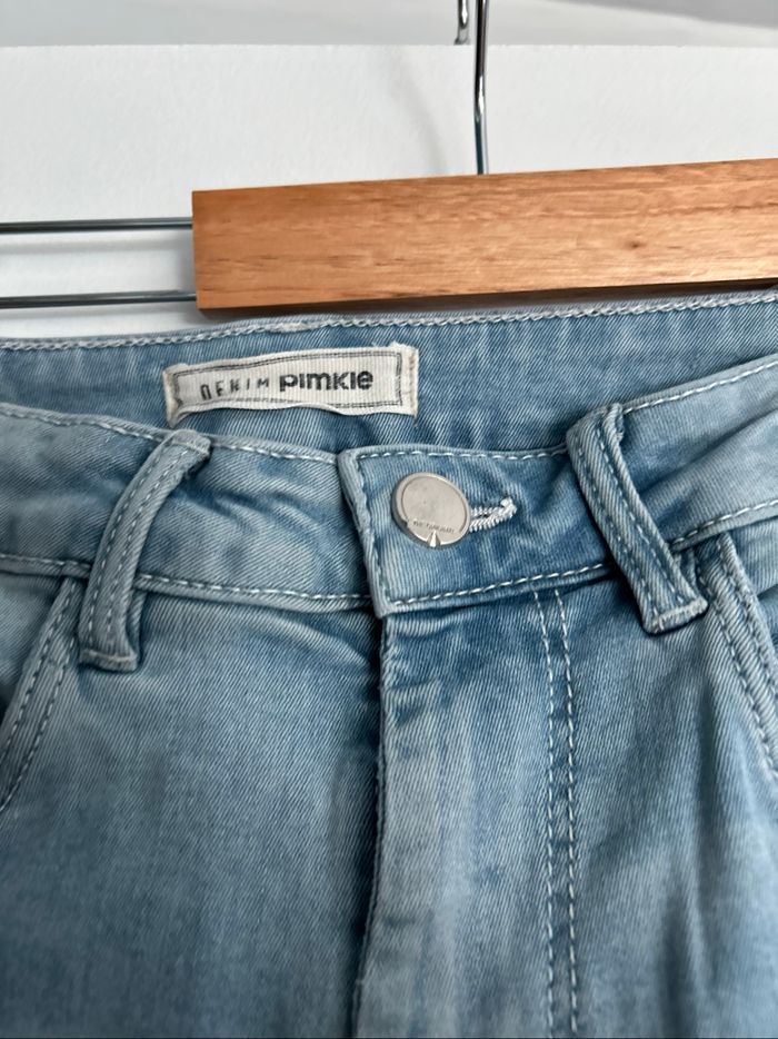 Jean bleu - photo numéro 2