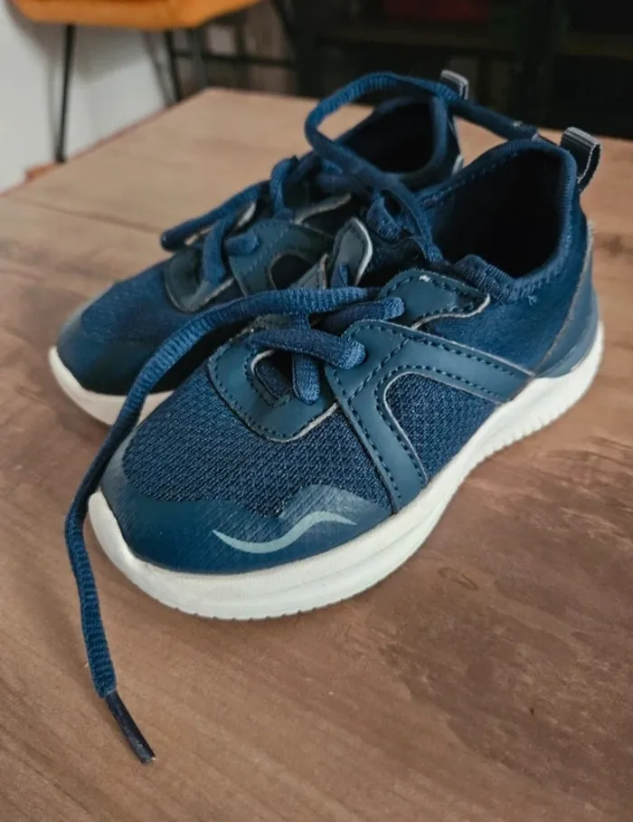 Baskets bleu pointure 23 - photo numéro 2