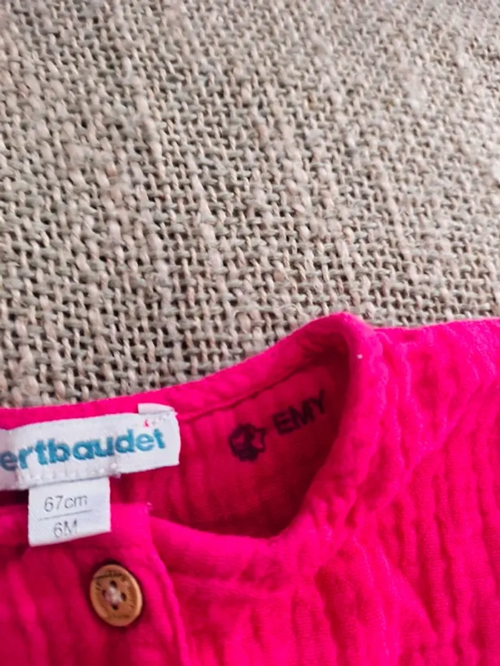 Robe gaz de coton fushia Vertbaudet 6 mois excellent état - photo numéro 4
