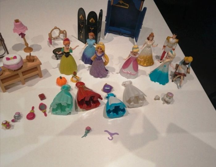 Lot 7 princesses Disney royal clip et 1 prince - photo numéro 4