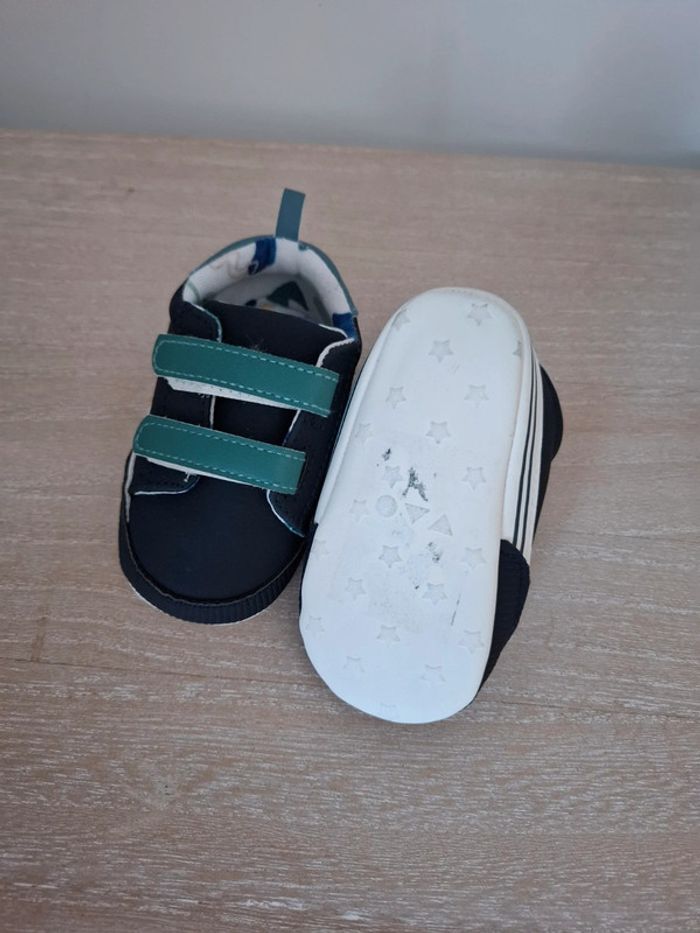 Chaussure bébé - photo numéro 3