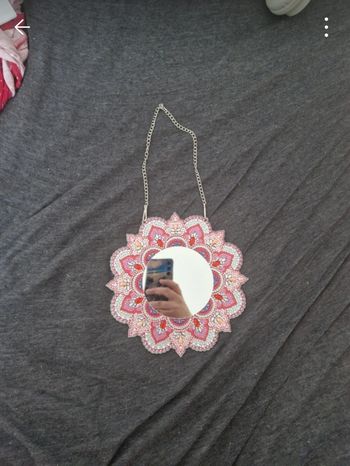 Petit miroir à suspension