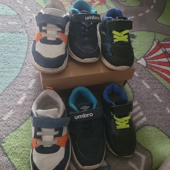 Lot de baskets garçons 23/24/26