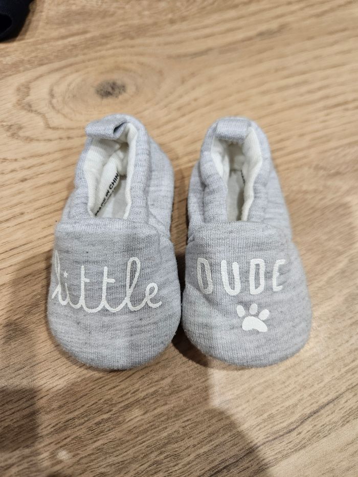 Chaussons de naissance neufs - photo numéro 1